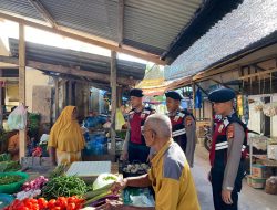 Antisipasi Premanisme, Tim URC Polres Lhokseumawe Patroli di Pasar Tradisional 