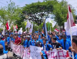 Produk Bermasalah Disahkan Pemerintah, Almamater Biru Masih Membisu