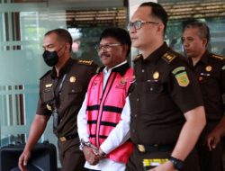 Menkominfo Johnny Gerald Plate Resmi Ditahan
