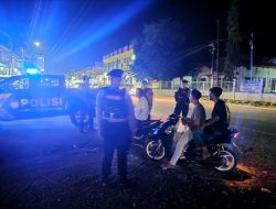 Patroli Blue Light, Tim URC Polres Lhokseumawe Sampaikan Himbauan Pada  Remaja