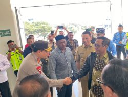 Kapolda Aceh Sambut Kedatangan Mahfud MD di Bandara SIM