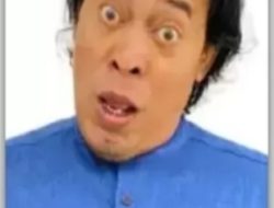 Komeng Lolos Jadi DPD Jawa Barat Dengan Foto Super Heboh