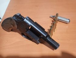 Telah Diamankan Seorang Warga Memiliki Senjata Air Gun Revolver