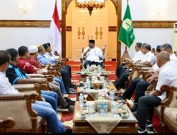 Pj Gubernur Safrizal Tampung Aspirasi Buruh Aceh