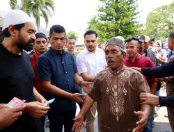 Sambut Idul Fitri, Mualem Beri Santunan Meugang untuk Fakir Miskin