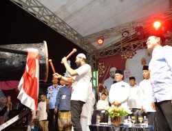 Gubernur Mualem Santuni Anak Yatim dan Lepas Pawai Takbir Idul Fitri 1446 Hijriah