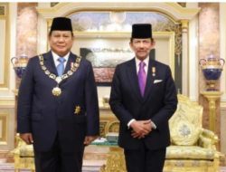 Prabowo Terima Penghargaan Bintang Kebesaran dari Sultan Brunei