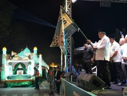 Wakili Gubernur Aceh, Asisten III Lepas Peserta Pawai Takbir Idul Adha