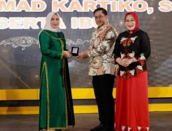 Asisten III dan Ketua TP PKK Aceh Hadiri Malam Pisah Sambut Kapolda Aceh