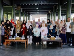 Ketua Dekranasda Aceh Kunjungi Anjungan Aceh di TMII