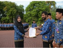 Gubernur Muzakir Manaf Serahkan SK 5.789 PPPK 