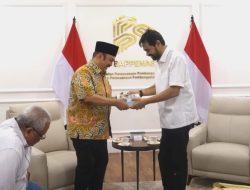 Muzakir Manaf Minta Dukungan Pembangunan Terowongan Geurutee Kepada Menteri PPN