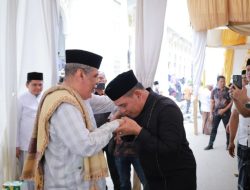 Bupati Aceh Besar Hadiri Maulid Akbar dan Haul Abu Chiek Ke-29 di Dayah Ulee Titi