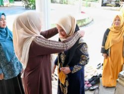 Dekranasda Aceh Besar Dorong Kebangkitan Sentra Anyaman Rotan Gampong Kueh