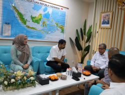 Mualem Temui Wamen Perkim Usulkan Inpres Rumah Mantan Kombatan GAM