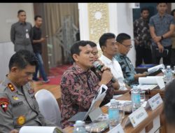 Wagub Fadhlullah Pimpin Rapat Bahas Solusi Pembayaran Tanaman Tanam Tumbuh di Proyek Tol Padang Tiji–Seulimeum