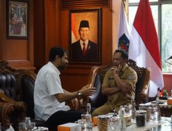 Gubernur Aceh Sampaikan Selamat kepada Mendagri atas Anugerah Adat dari Wali Nanggroe