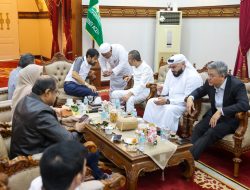 Gubernur Mualem Fasilitasi Pertemuan SAM Airlines dengan KATUHA, Bahas Umrah Langsung via SIM