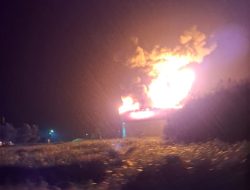 ‎Tangki Penyimpanan Kondensat Harian F-2101 PGE Terbakar