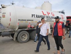 Pastikan Logistik Aman, Sekda Aceh Tinjau Pelabuhan Krueng Geukueh