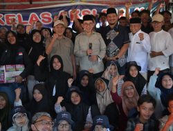 Menteri Kebudayaan Kunjungi Seniman, Anak Yatim dan Warga Huntara