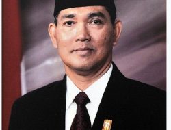 Try Sutrisno dari Ajudan Hingga Wakil Presiden