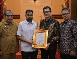 Gubernur Aceh Raih Penghargaan Nasional Top Pembina BUMD 2026