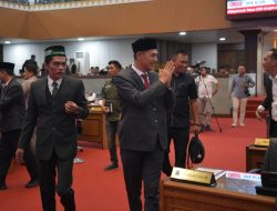 Sekda Aceh Hadiri Paripurna Persetujuan Tiga Raqan Inisiatif DPRA