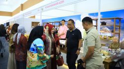 Kapolda Aceh Kunjungi Stan Bhayangkari Daerah Aceh di Bazar Kreasi Bhayangkari Nusantara 2026