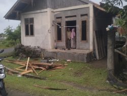 Angin Kencang Porak- Porandakan Rumah Warga Lhoong