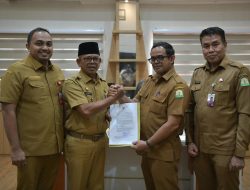 Taufik Jadi Plt Sekda Aceh, Wagub: Jaga Integritas dan Bangun Komunikasi yang Baik