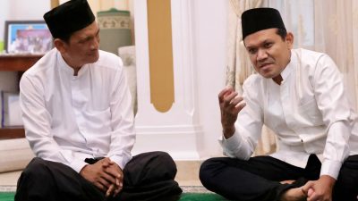 Wagub Aceh Fadlullah Silaturahmi dengan Waled Lapang