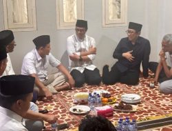 Wagub Aceh Dek Fadh Bertakziah ke Rumah Duka Sjamsul Kahar