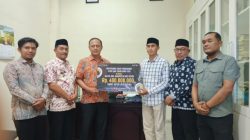 Baitul Mal Aceh Besar Terima Zakat Perusahaan PT BAS Rp 400 Juta